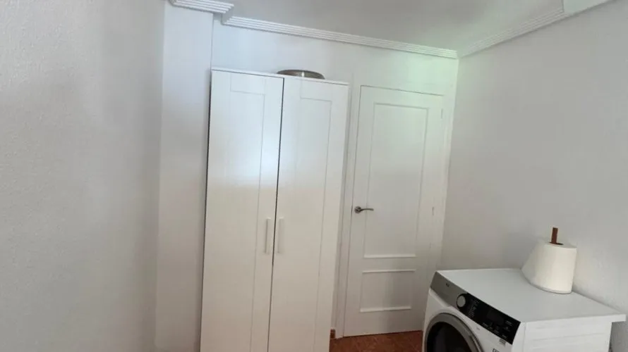 3 bedrooms apartment for sale, Torrevieja, Spain No. 2032 № 22