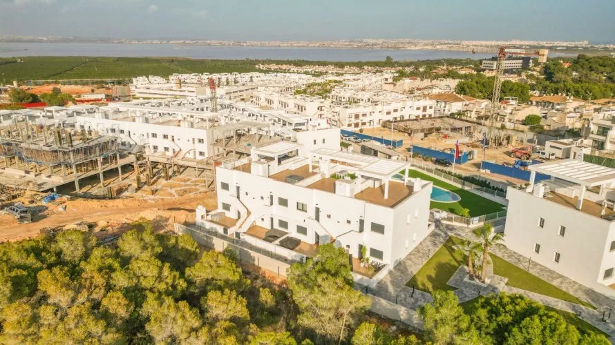 75m² apartment for sale, Los Balcones, Spain No. 2107 № 7