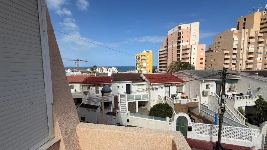 44m² apartment for sale, Torrevieja, Spain No. 2283 № 1