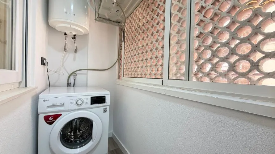 2 bedrooms apartment for sale, Torrevieja, Spain No. 2311 № 14