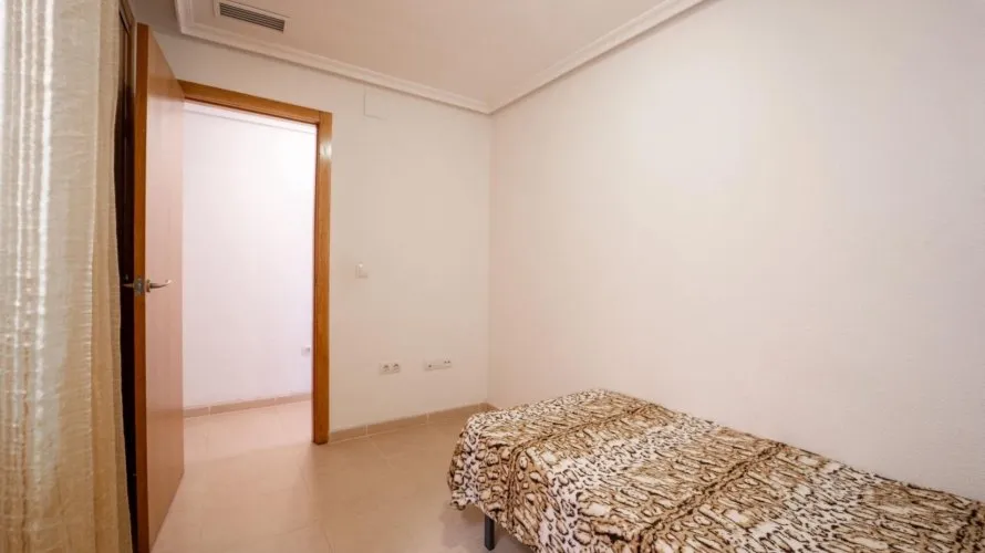 2 bedrooms apartment for sale, Torrevieja, Spain No. 2200 № 11