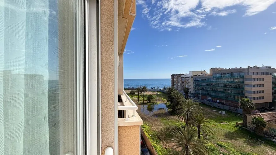 2 bedrooms apartment for sale, Torrevieja, Spain No. 2254 № 4