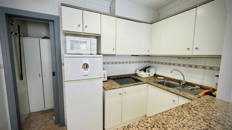 1 bedroom apartment for sale, Torrevieja, Spain No. 2369 № 8