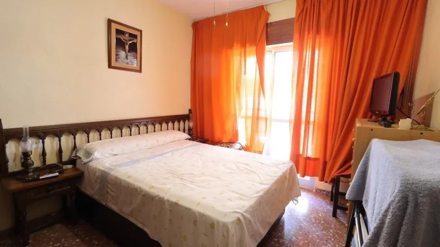 3 bedrooms apartment for sale, Torrevieja, Spain No. 2300 № 4