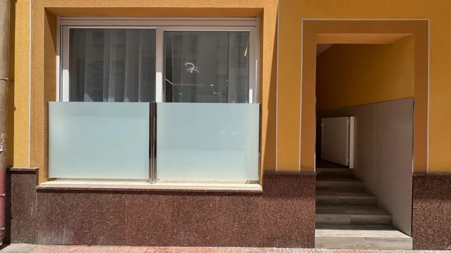2 bedrooms apartment for sale, Torrevieja, Spain No. 2039 № 1