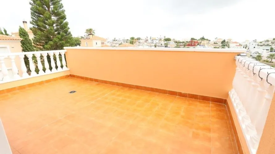 3 bedrooms apartment for sale, Campoamor, Spain No. 2031 № 20