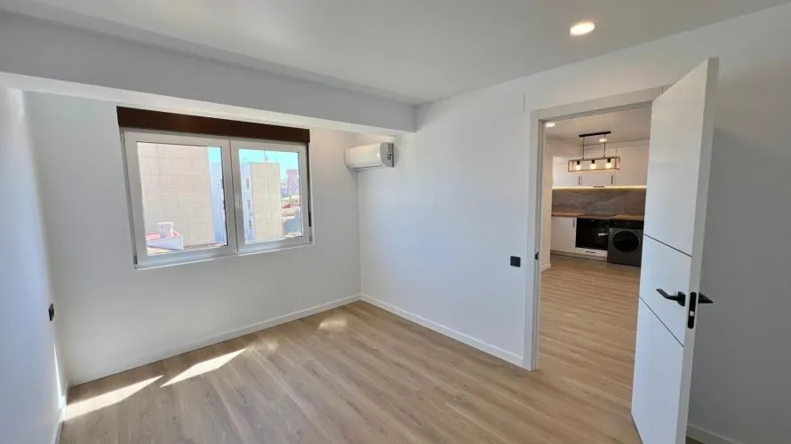 1 bedroom penthouse for sale, Picanya, Spain No. 2052 № 8