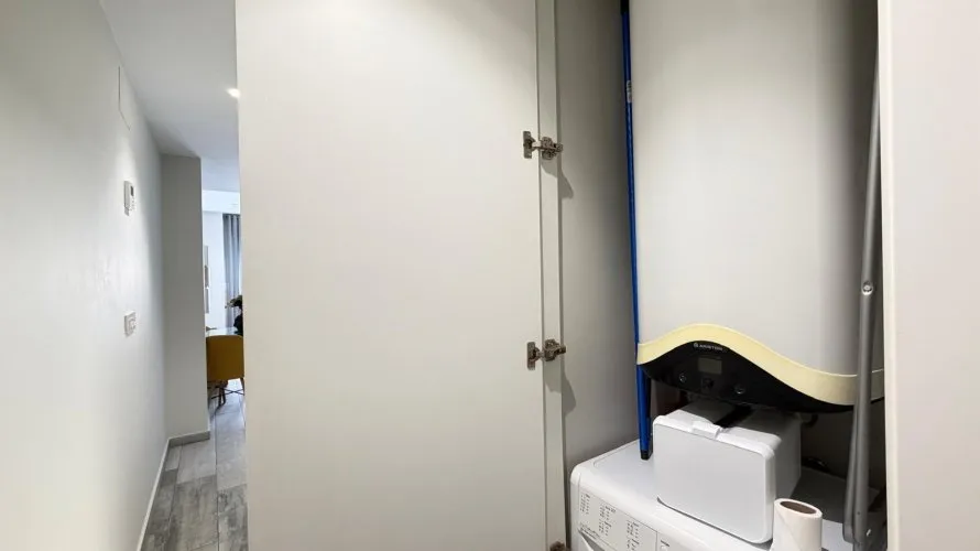 1 bedroom apartment for sale, Torrevieja, Spain No. 2408 № 12