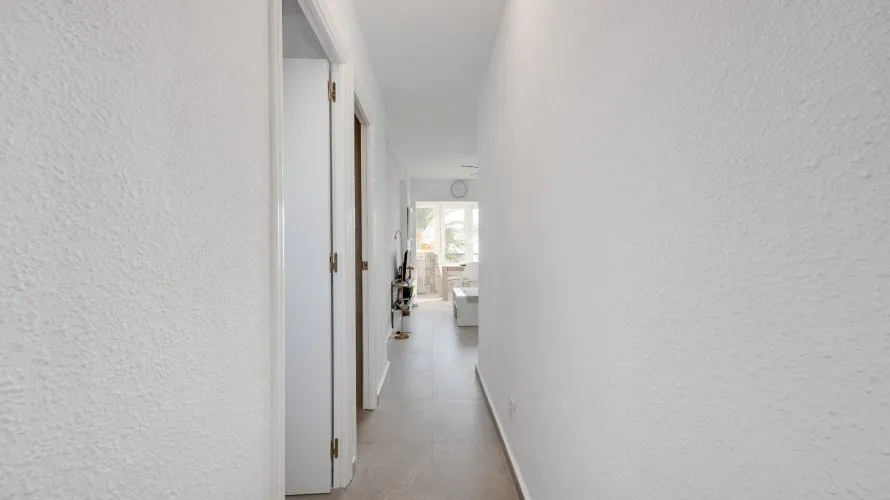 1 bedroom apartment for sale, Torrevieja, Spain No. 2290 № 12