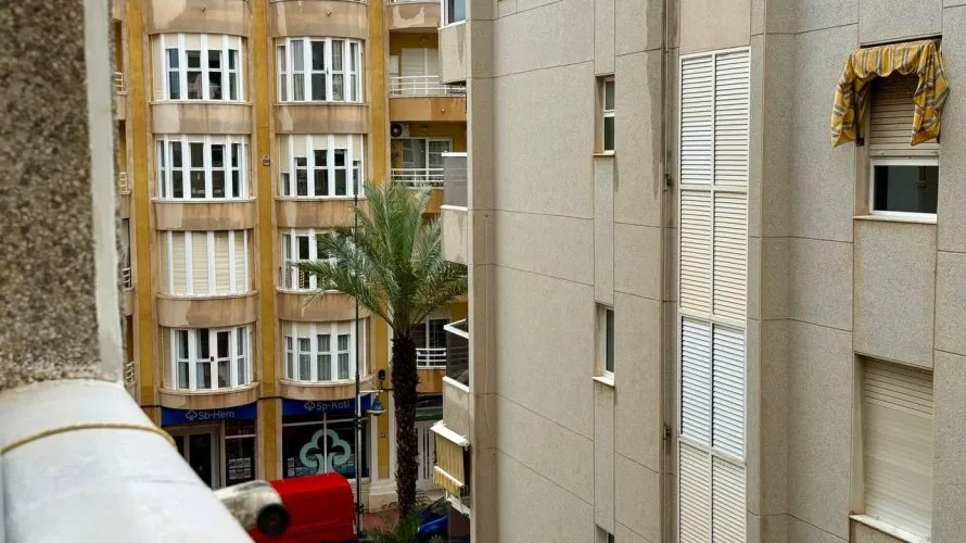 1 bedroom apartment for sale, Torrevieja, Spain No. 2270 № 5