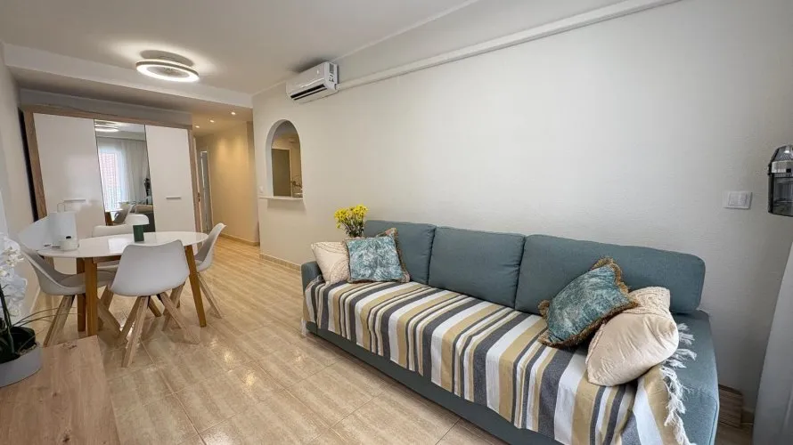 1 bedroom apartment for sale, Torrevieja, Spain No. 2334 № 17