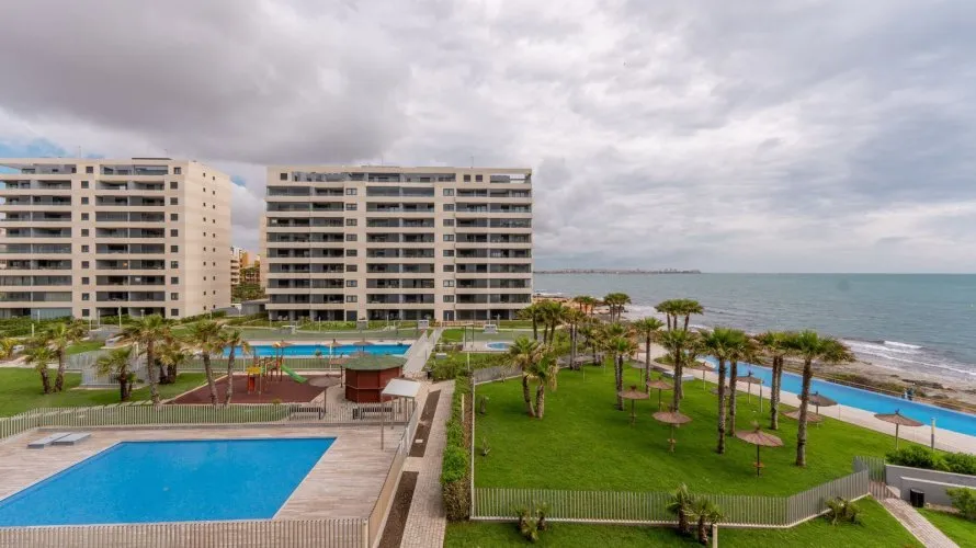 98m² apartment for sale, Torrevieja, Spain No. 2114 № 2