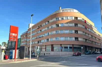 2 bedrooms apartment for sale, Torrevieja, Spain No. 2319