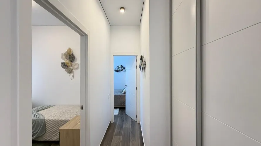 2 bedrooms apartment for sale, Torrevieja, Spain No. 2263 № 1