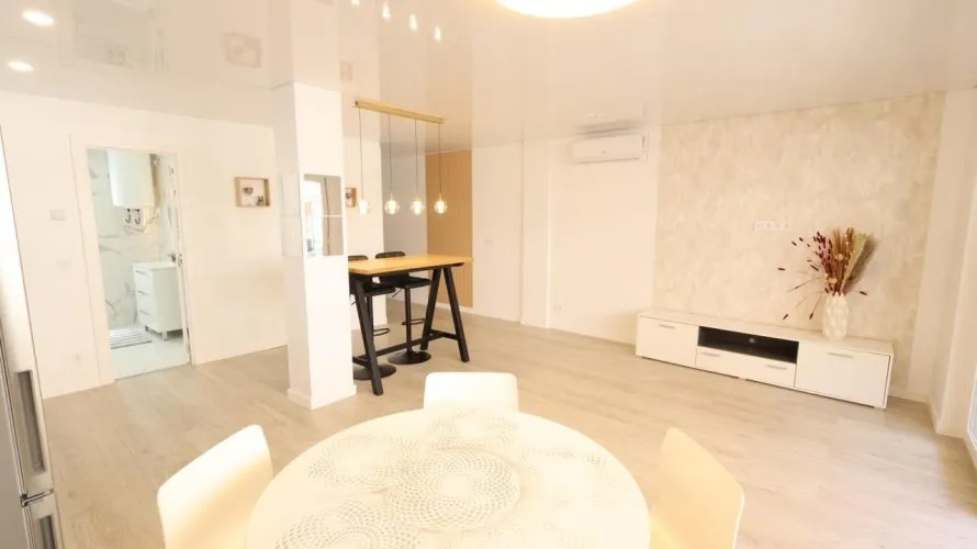 3 bedrooms apartment for sale, Torrevieja, Spain No. 2081 № 13
