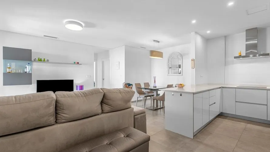 2 bedrooms apartment for sale, San Miguel de Salinas, Spain No. 2019 № 3