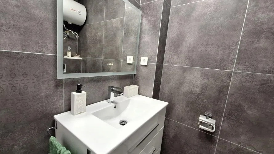 33m² apartment for sale, Torrevieja, Spain No. 2235 № 1