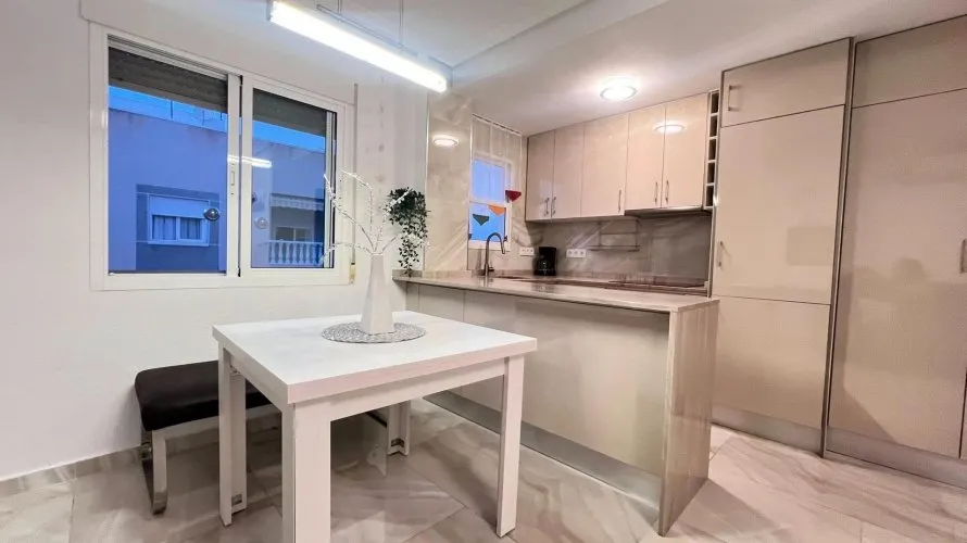 60m² apartment for sale, Torrevieja, Spain No. 2229 № 6
