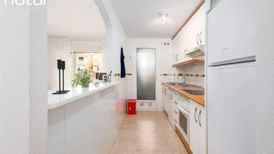79m² apartment for sale, Alicante, Spain No. 2126 № 18