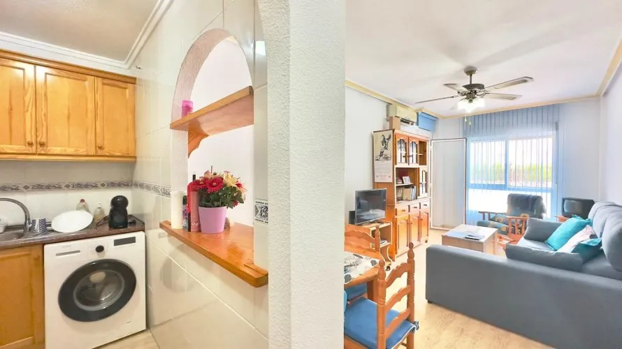 1 bedroom apartment for sale, Torrevieja, Spain No. 2340 № 20