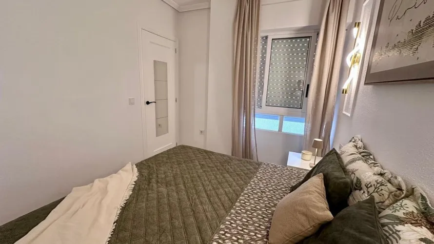 2 bedrooms apartment for sale, Torrevieja, Spain No. 2143 № 12