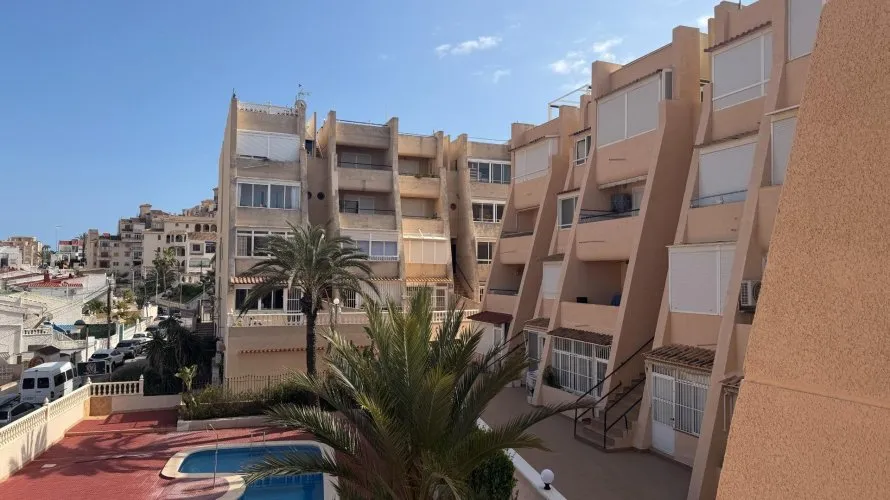 44m² apartment for sale, Torrevieja, Spain No. 2283 № 3