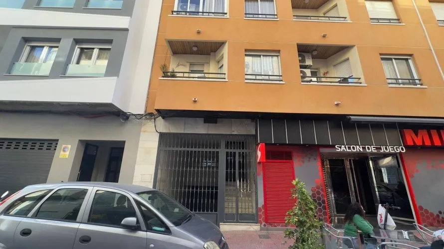 2 bedrooms apartment for sale, Torrevieja, Spain No. 2255