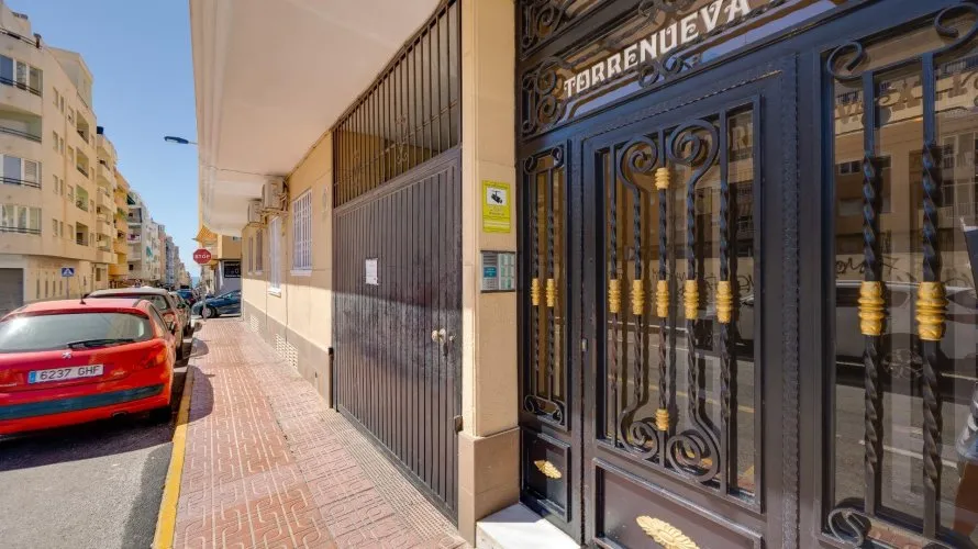 54m² apartment for sale, Torrevieja, Spain No. 2246 № 6