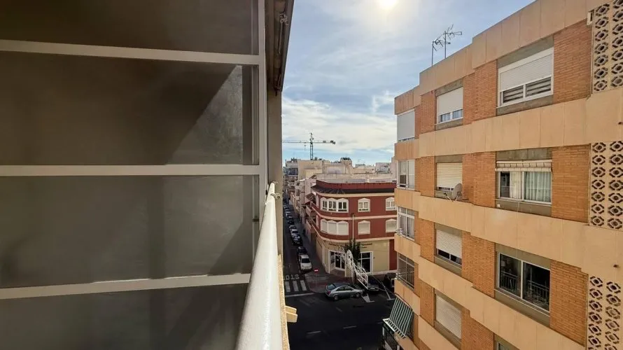2 bedrooms apartment for sale, Torrevieja, Spain No. 2223 № 1