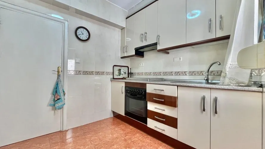 3 bedrooms apartment for sale, Torrevieja, Spain No. 2198 № 12