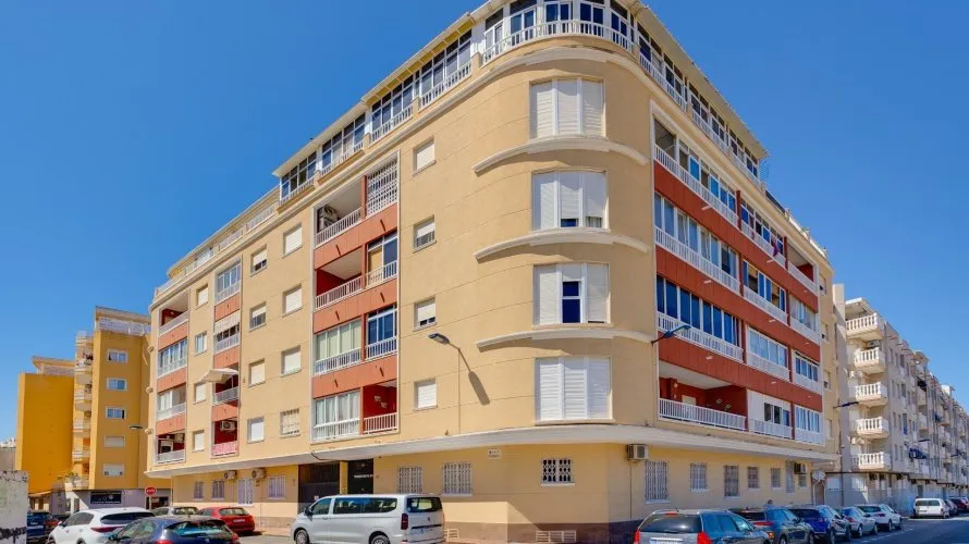 54m² apartment for sale, Torrevieja, Spain No. 2246 № 2