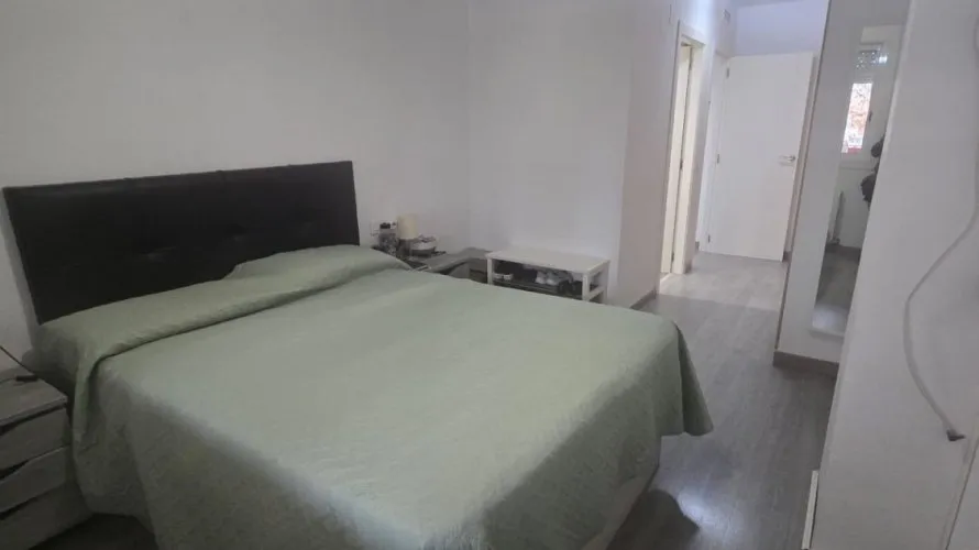 4 bedrooms apartment for sale, Paterna, Spain No. 2087 № 8