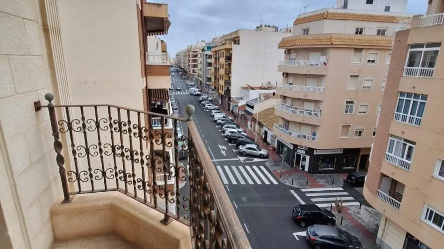 2 bedrooms apartment for sale, Torrevieja, Spain No. 2181 № 12