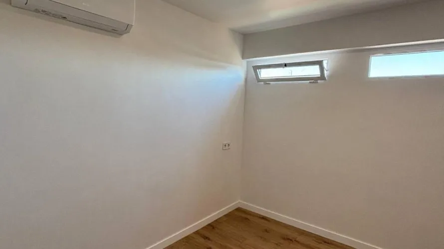 3 bedrooms apartment for sale, Manises, Spain No. 2305 № 3