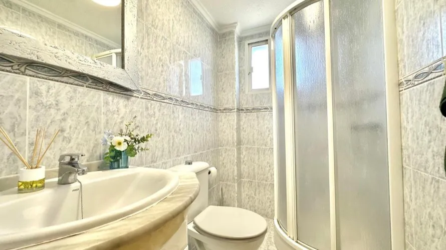 1 bedroom apartment for sale, Torrevieja, Spain No. 2291 № 20