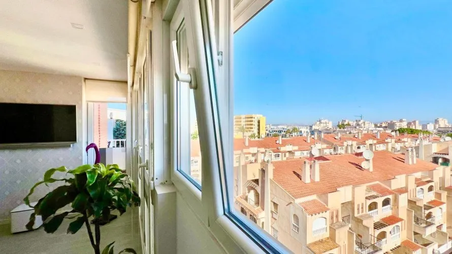1 bedroom penthouse for sale, Torrevieja, Spain No. 2327 № 4