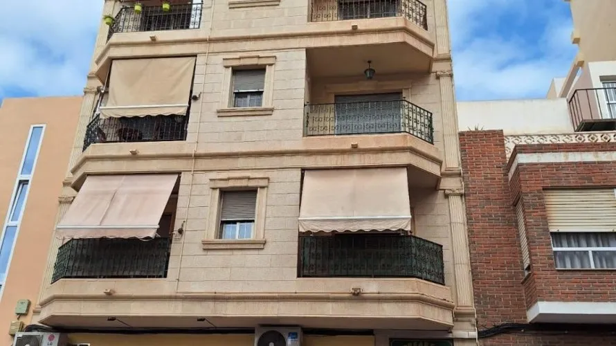 2 bedrooms apartment for sale, Torrevieja, Spain No. 2181 № 1