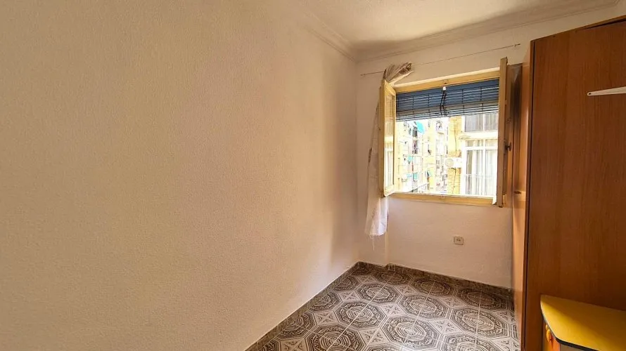 1 bedroom apartment for sale, Alicante, Spain No. 2489 № 13