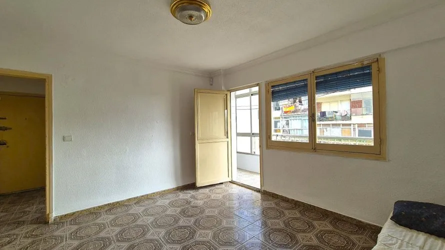 1 bedroom apartment for sale, Alicante, Spain No. 2489 № 1