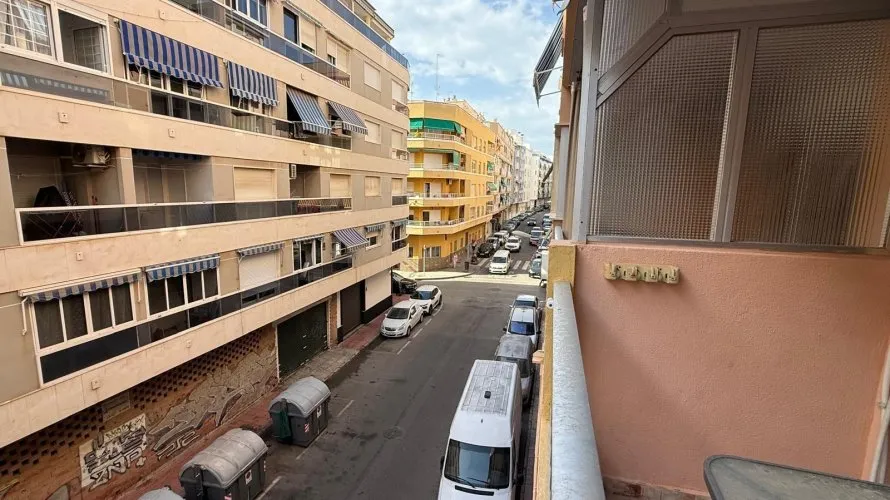 1 bedroom apartment for sale, Torrevieja, Spain No. 2512 № 21