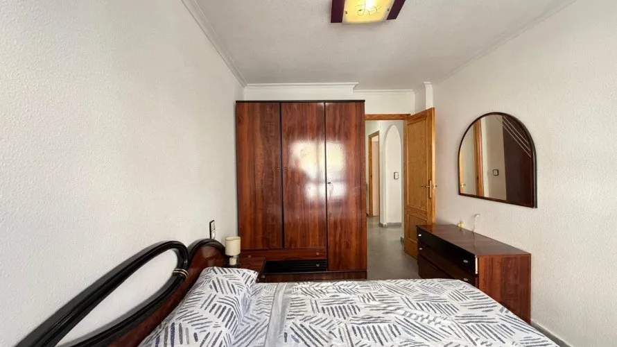 2 bedrooms apartment for sale, Torrevieja, Spain No. 2624 № 1