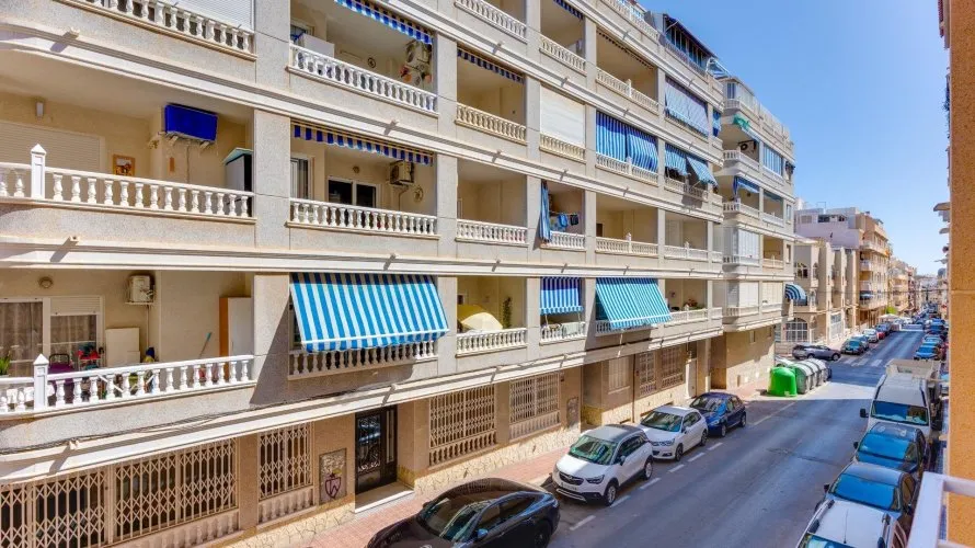 24m² apartment for sale, Torrevieja, Spain No. 2583 № 13