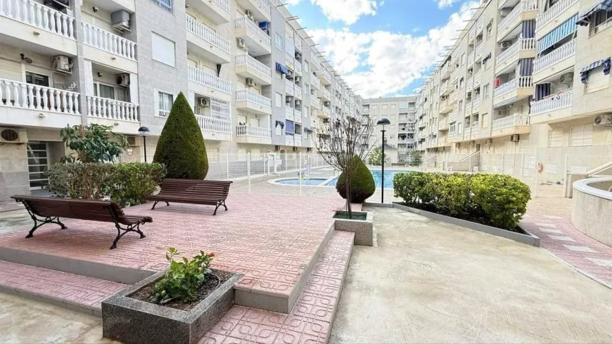1 bedroom apartment for sale, Torrevieja, Spain No. 2565