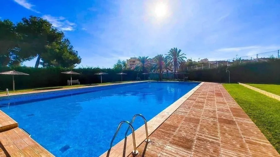 1 bedroom penthouse for sale, Torrevieja, Spain No. 2574 № 16
