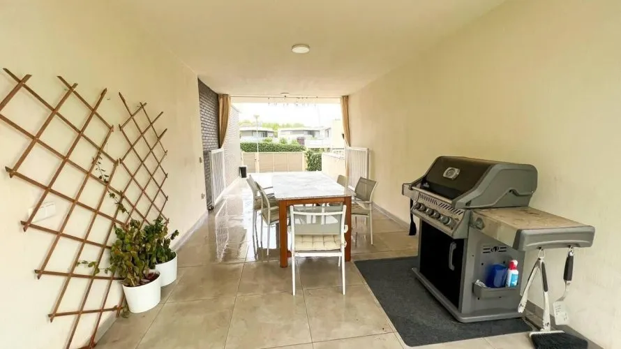 4 bedrooms apartment for sale, Chiva, Spain No. 2585 № 7