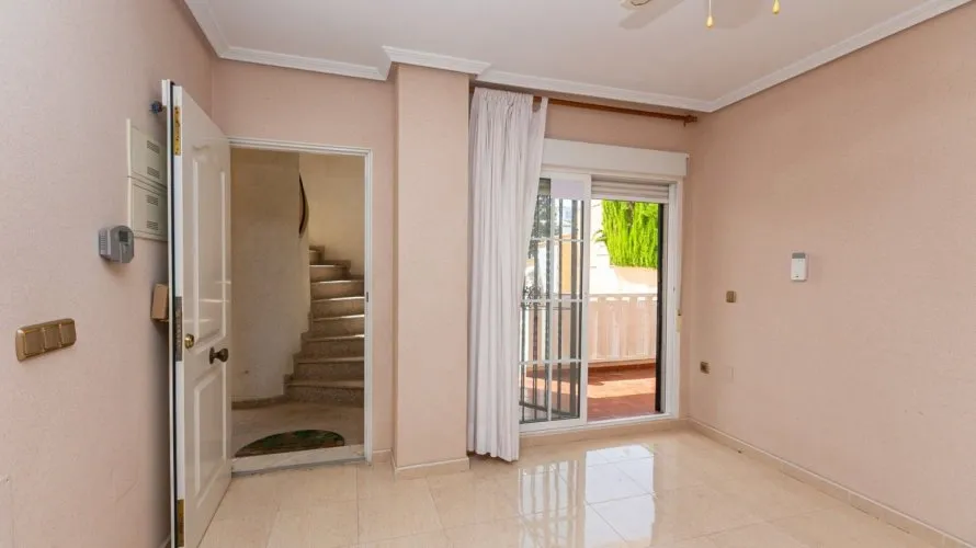 71m² apartment for sale, Alicante, Spain No. 2676 № 23