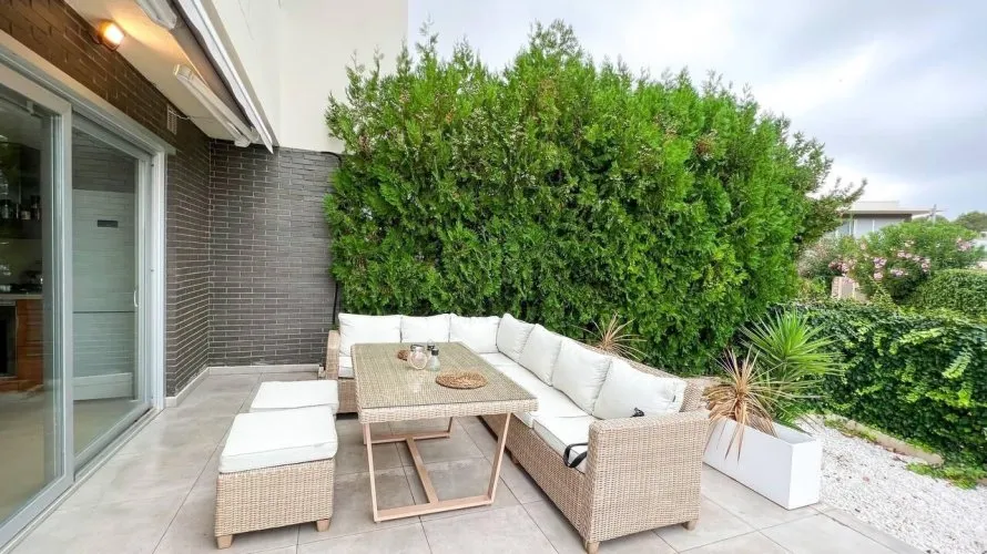 4 bedrooms apartment for sale, Chiva, Spain No. 2585 № 2