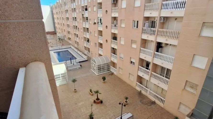 1 bedroom apartment for sale, Torrevieja, Spain No. 2613