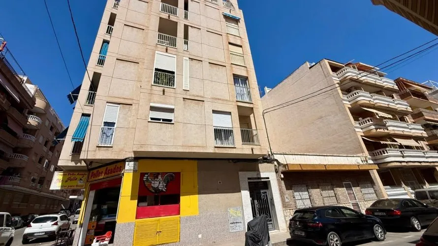 1 bedroom apartment for sale, Torrevieja, Spain No. 2573 № 1