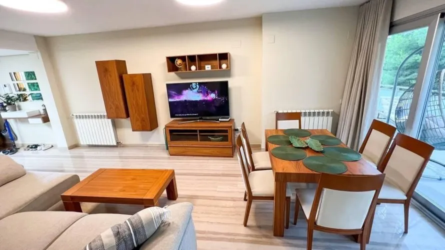 4 bedrooms apartment for sale, Chiva, Spain No. 2585 № 12